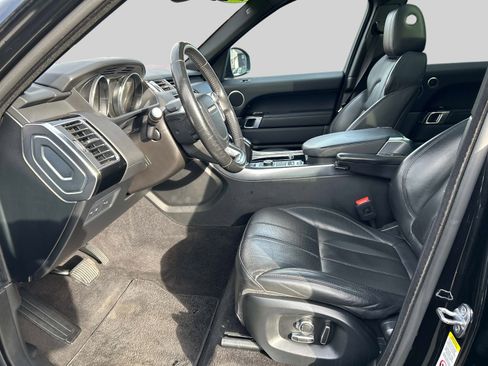 Used 2017 Land Rover Range Rover Sport HSE image 21