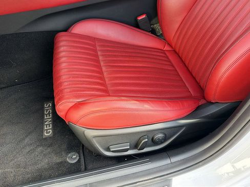 Used 2023 Genesis G70 2.0T w/ Sport Prestige Package image 20