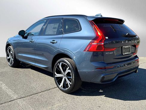 New 2025 Volvo XC60 B5 Ultra w/ Protection Package Premier image 3