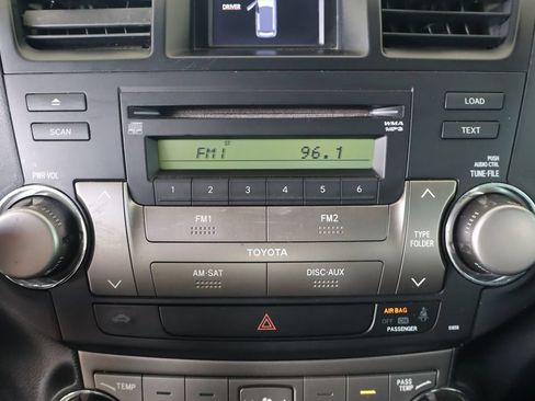 Used 2010 Toyota Highlander SE AWD/4WD image 26