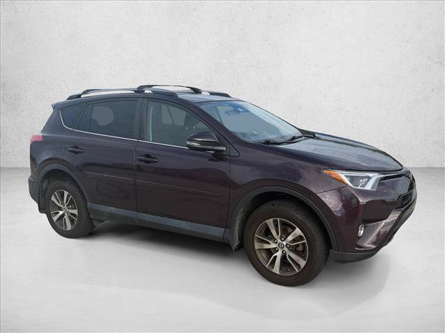 Used 2018 Toyota RAV4 XLE AWD/4WD image 7