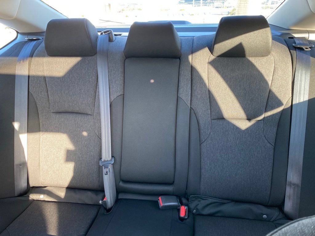Certified 2023 Honda Accord EX image 22