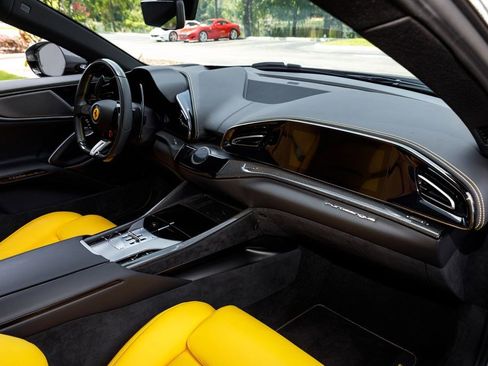 Used 2025 Ferrari Purosangue AWD/4WD image 16