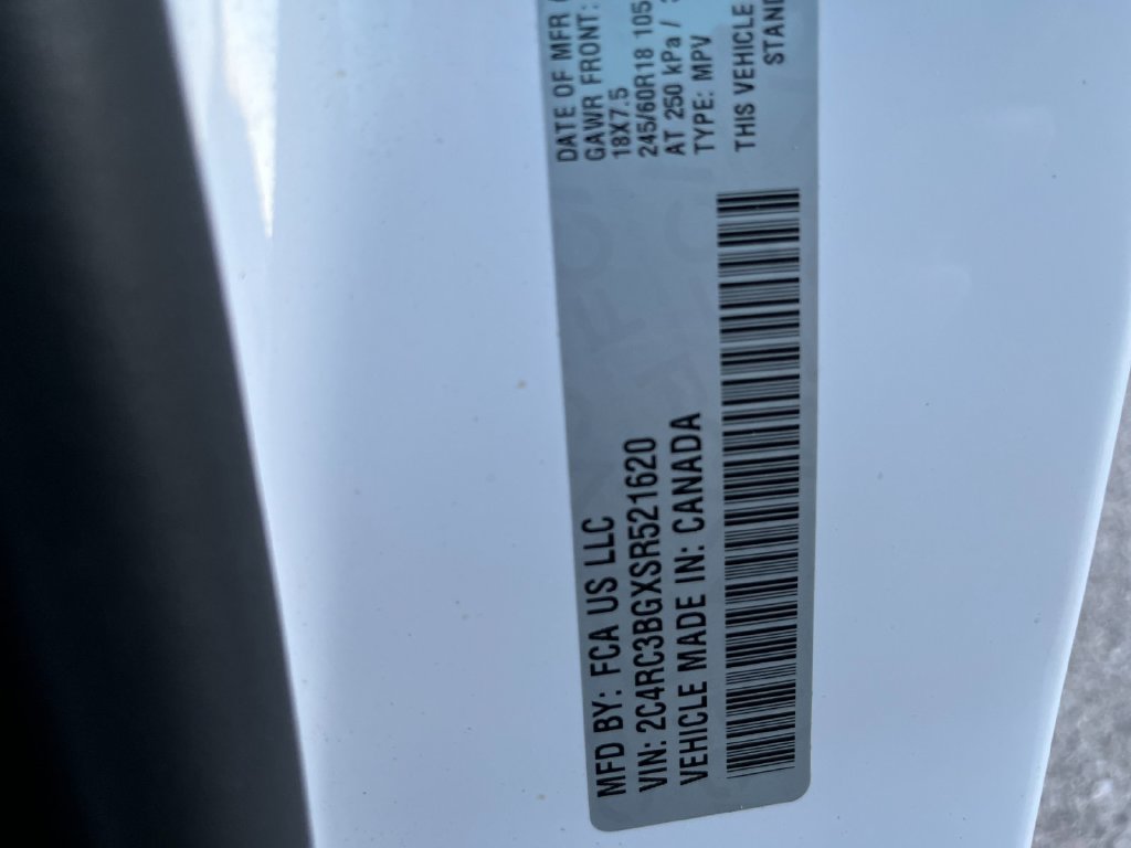 Used 2025 Chrysler Pacifica Select AWD/4WD image 35