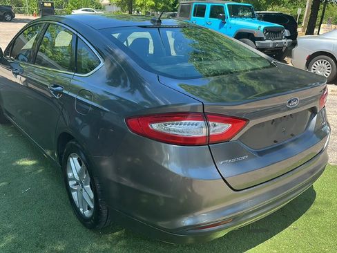 Used 2013 Ford Fusion SE image 6