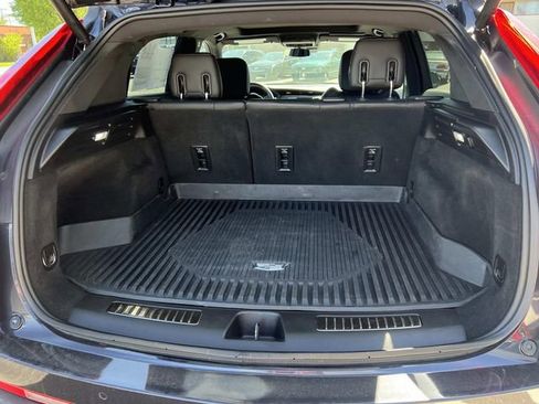 Certified 2023 Cadillac XT4 Premium Luxury w/ Cold Weather Package AWD/4WD image 11