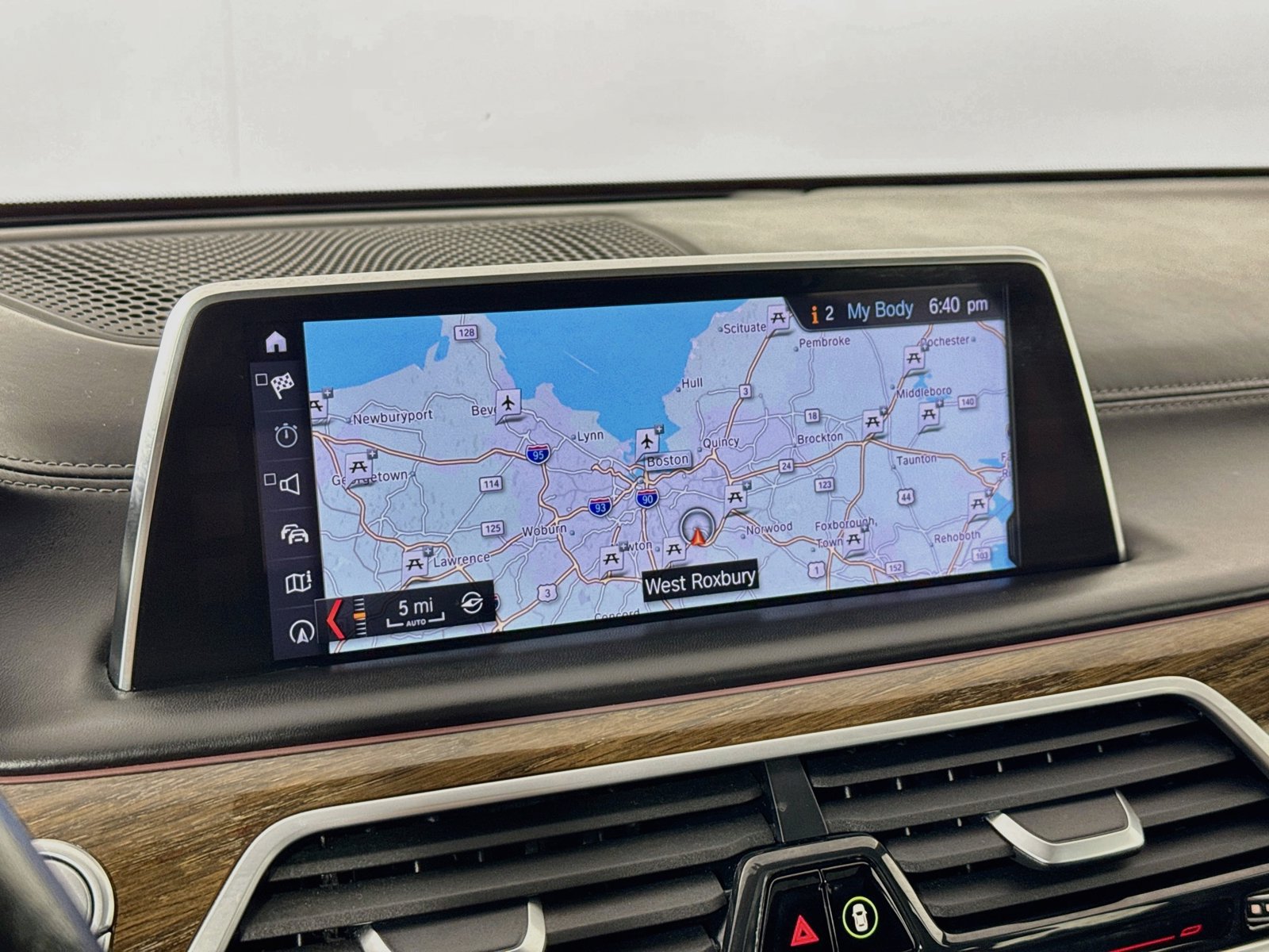 Used 2018 BMW 750i xDrive AWD/4WD image 12