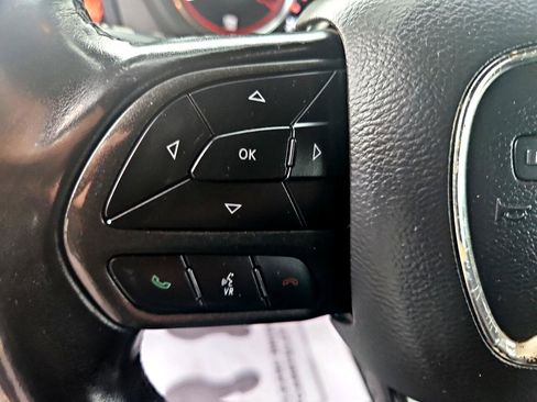 Used 2021 Dodge Challenger SXT image 18