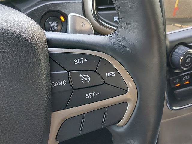 Used 2015 Jeep Grand Cherokee Altitude AWD/4WD image 16