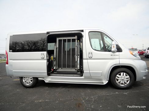 Used 2017 RAM ProMaster 1500 w/ Premium Appearance Group FWD image 31