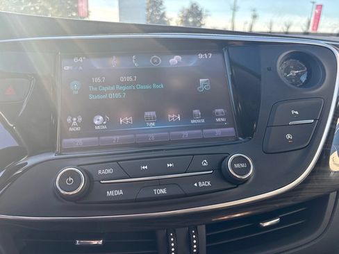 Used 2020 Buick Envision Essence w/ Experience Buick Package AWD/4WD image 19