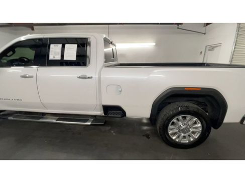 Used 2020 GMC Sierra 3500 Denali w/ Denali Ultimate Package image 6