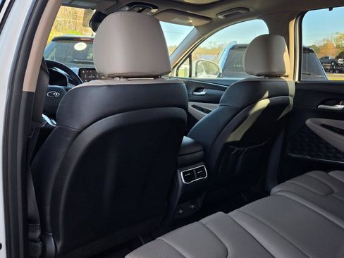 Used 2023 Hyundai Santa Fe SEL w/ Premium Package image 38