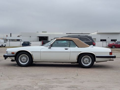 Used 1990 Jaguar XJS V12 Convertible image 9