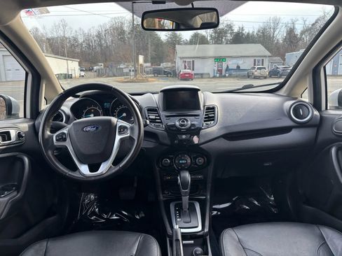 Used 2016 Ford Fiesta Titanium image 29