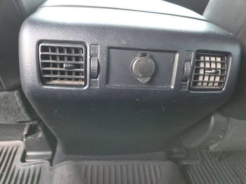 Used 2019 Toyota Tundra SR5 w/ Convenience Package AWD/4WD image 53
