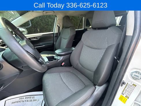 Used 2023 Toyota RAV4 LE FWD image 21
