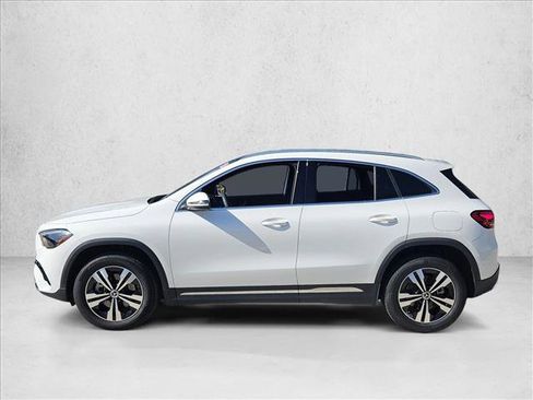 Used 2026 Mercedes-Benz GLA 250 image 9