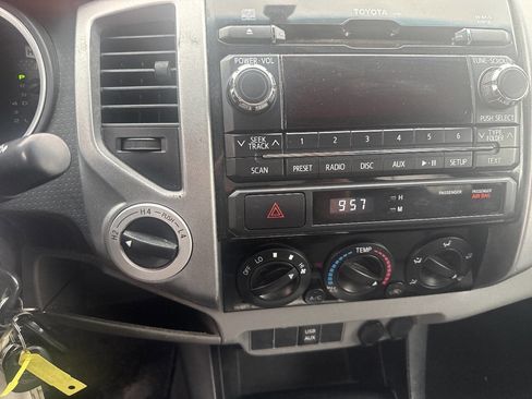 Used 2012 Toyota Tacoma 4x4 Double Cab w/ TRD Sport Pkg image 14