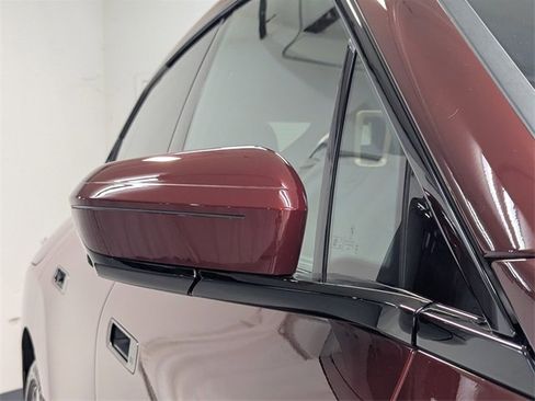 Used 2022 BMW iX xDrive50 w/ Premium Package image 31