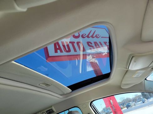 Used 2007 Chrysler Pacifica Touring image 5