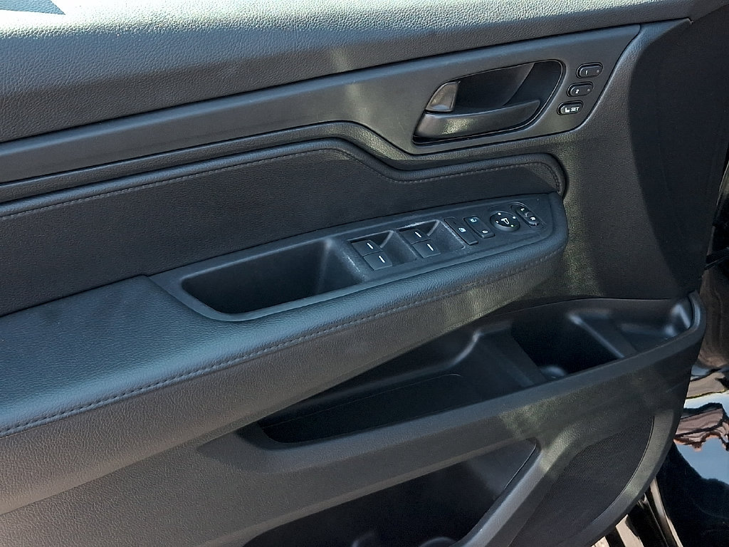 Used 2025 Honda Odyssey Sport-L image 12