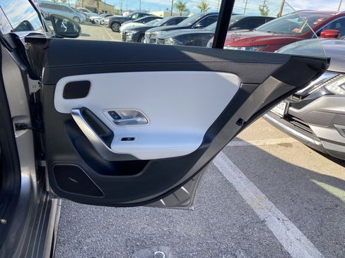 Used 2020 Mercedes-Benz CLA 35 AMG 4MATIC image 25