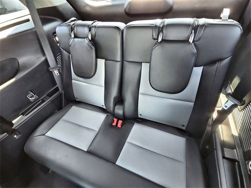 Used 2022 Ford Explorer XLT w/ Equipment Group 202A image 22