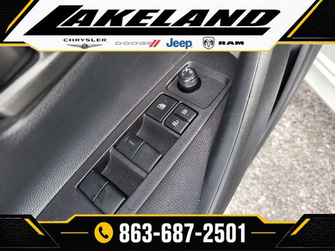 Used 2025 Toyota Corolla LE FWD image 16