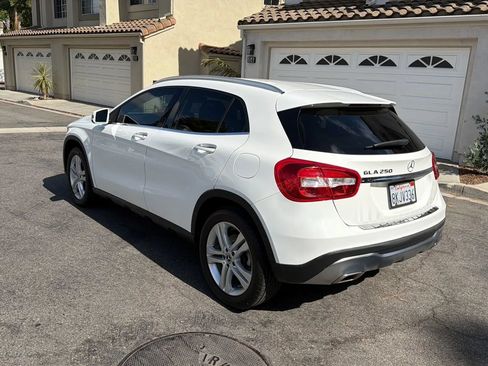 Used 2019 Mercedes-Benz GLA 250 image 4