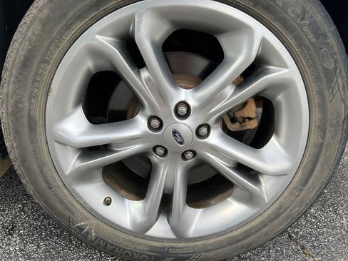 Used 2013 Ford Explorer Limited FWD image 9
