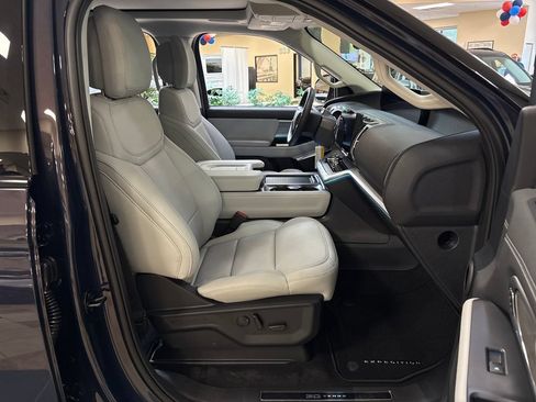 New 2027 Ford Expedition Max Platinum AWD/4WD image 5