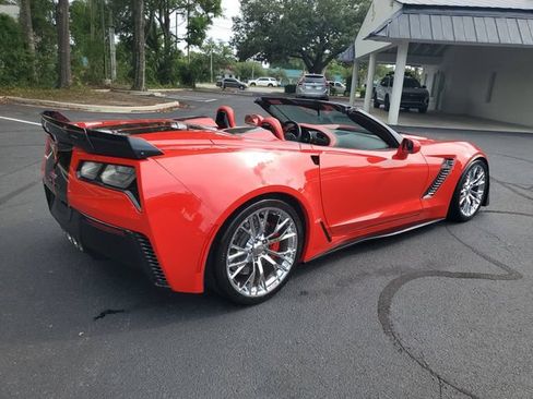 Used 2016 Chevrolet Corvette Z06 w/ 3LZ Preferred Equipment Group RWD image 31
