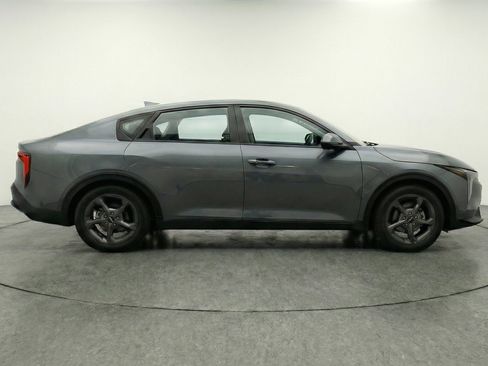 Used 2025 Kia K4 image 8