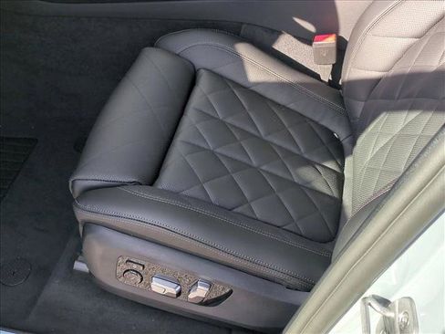 New 2026 BMW X5 xDrive50e w/ M Sport Package image 4