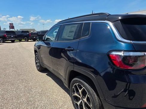 New 2026 Jeep Compass Limited AWD/4WD image 6