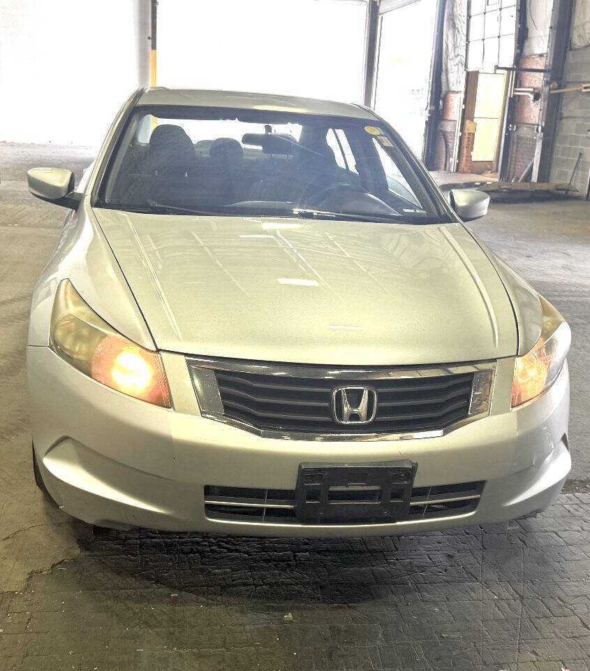 Used 2009 Honda Accord LX image 2