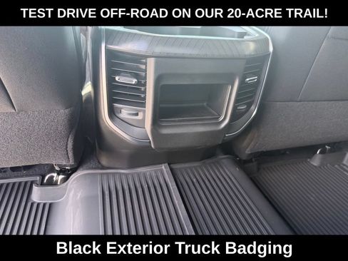 New 2026 RAM 2500 Big Horn AWD/4WD image 31
