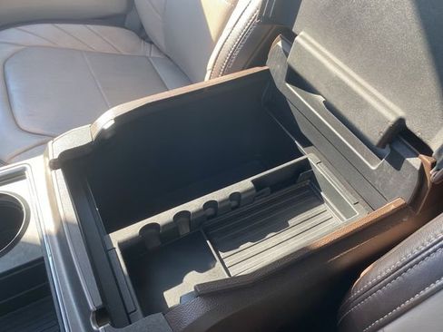 Used 2019 Ford F450 Limited AWD/4WD image 34