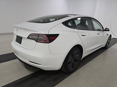 Used 2023 Tesla Model 3 Standard Range RWD image 2