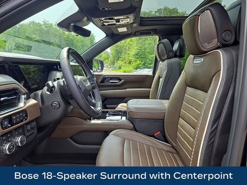 Used 2026 GMC Yukon Denali Ultimate AWD/4WD image 2