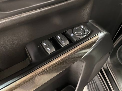 Used 2019 Chevrolet Silverado 1500 LT image 19