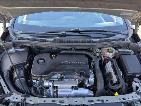 Used 2017 Chevrolet Cruze LT w/ Convenience Package image 35