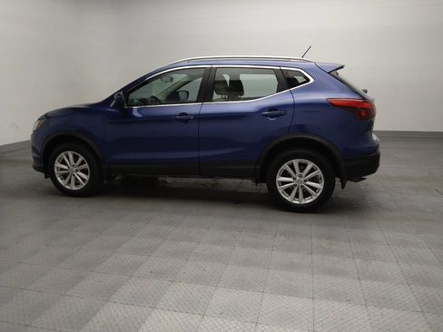 Used 2018 Nissan Rogue Sport SV image 3