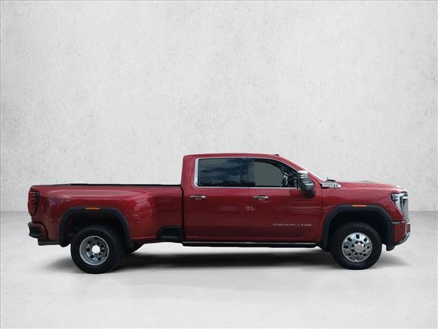 Used 2024 GMC Sierra 3500 Denali w/ Denali Reserve Package AWD/4WD image 5