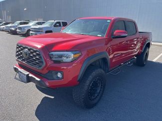 Used 2021 Toyota Tacoma TRD Off-Road w/ TRD Premium Off Road Package AWD/4WD video 1