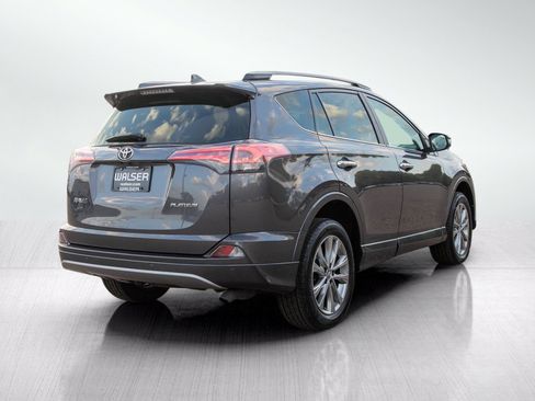 Used 2017 Toyota RAV4 Platinum FWD image 5
