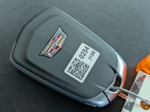 Used 2018 Cadillac CTS Sedan w/ Seating Package RWD image 21