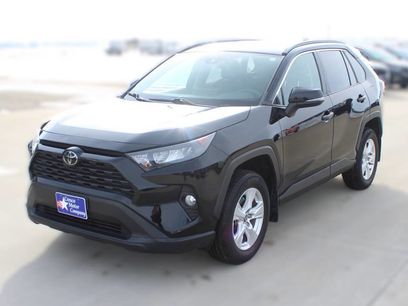 Used 2021 Toyota RAV4 XLE w/ XLE Grade Weather Package