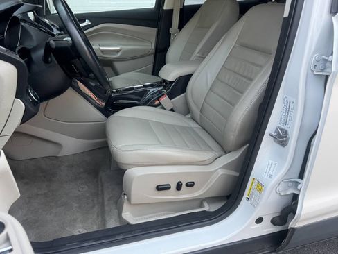 Used 2014 Ford Escape Titanium FWD image 15